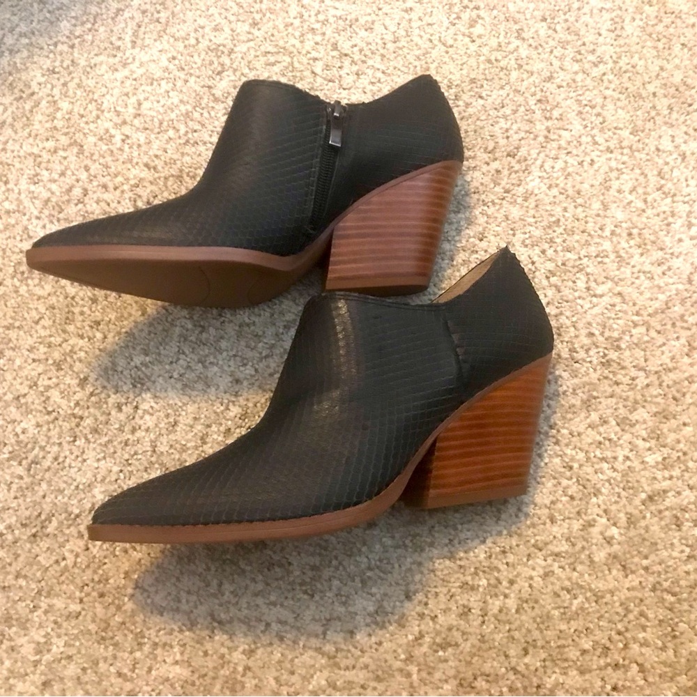 Women’s black booties